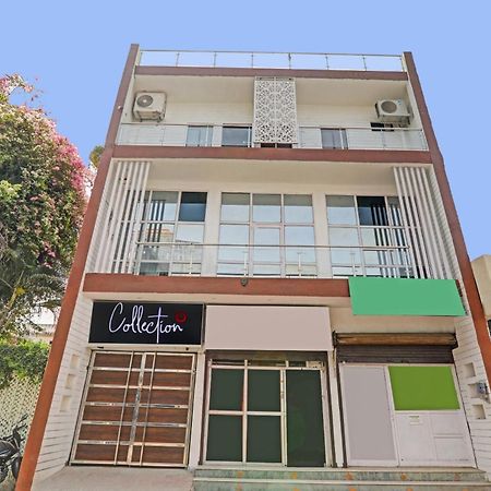 Capital O Phenix Elite Near Phoenix United Lucknow Exterior foto