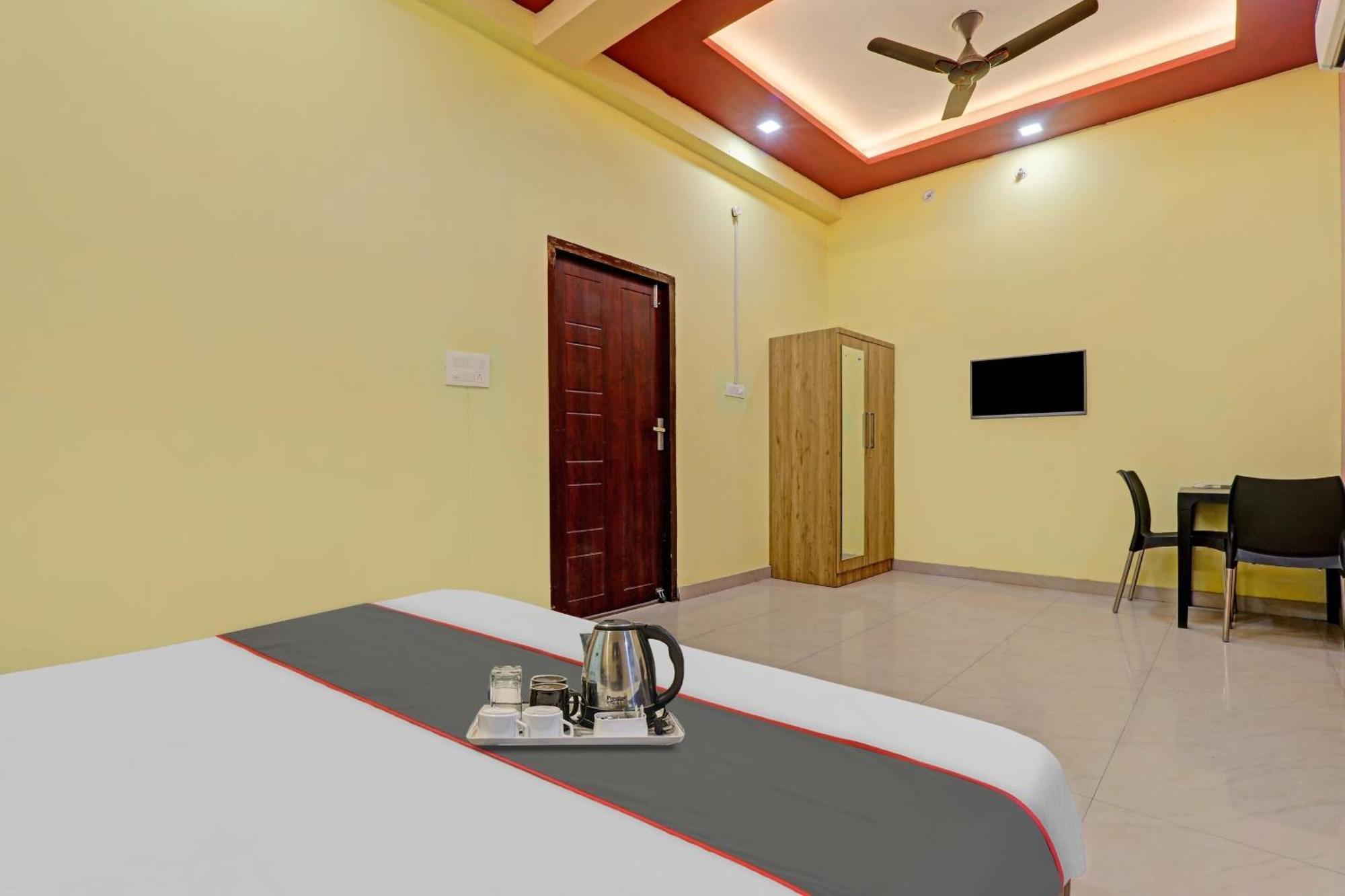 Capital O Phenix Elite Near Phoenix United Lucknow Exterior foto